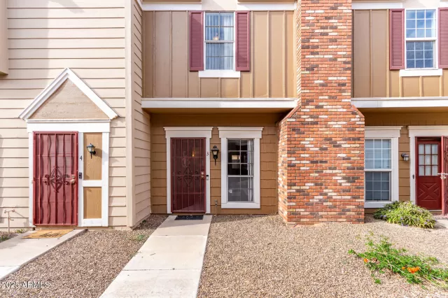 MLS: 6843213 Condo For Sale