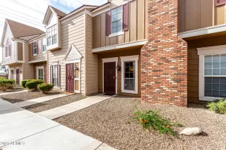 Photo #2: 6843213 Listing 