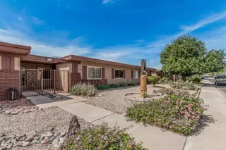 Photo #4: 6843447 Listing