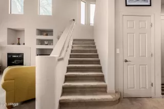 Photo #4: 6843580 Listing