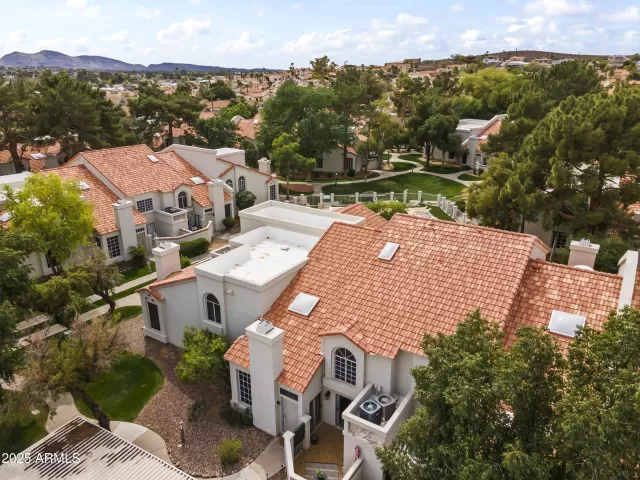 MLS: 6843610 Condo For Sale