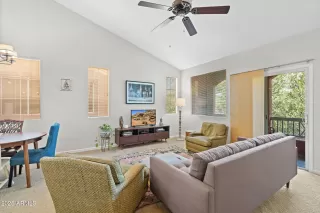 Photo #3: 6843686 Listing 