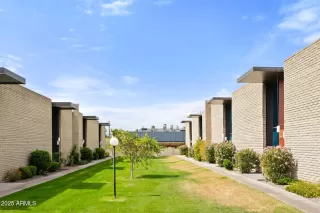 Photo #1: 6843725 Listing 