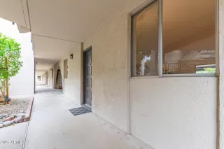 Photo #6: 6843790 Listing