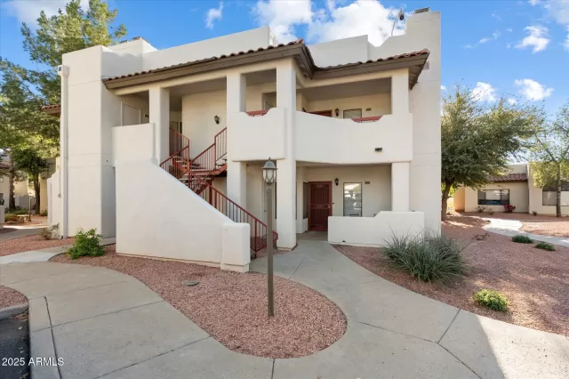 MLS: 6843798 Condo For Sale