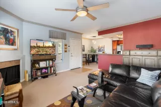 Photo #6: 6843798 Listing 