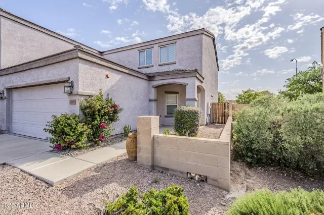 MLS: 6843837 Condo For Sale