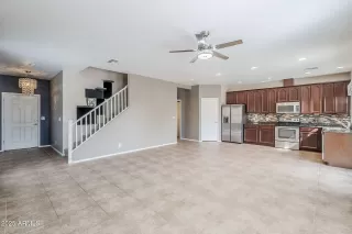 Photo #6: 6843837 Listing