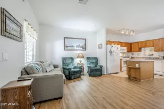 Photo #4: 6843859 Listing 