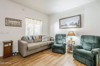 Photo #5: 6843859 Listing 