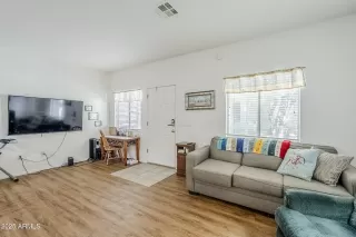 Photo #6: 6843859 Listing 