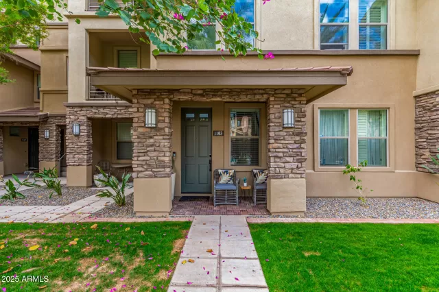 MLS: 6843987 Condo For Sale