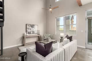 Photo #4: 6843996 Listing 