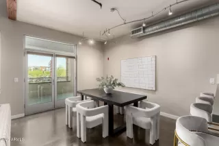 Photo #6: 6843996 Listing 