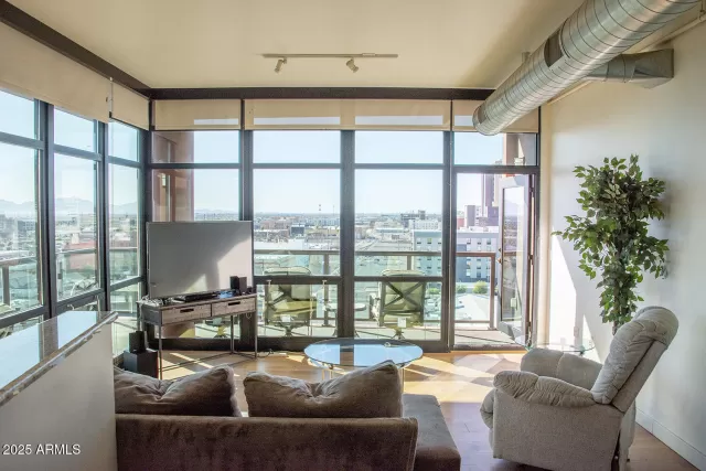 MLS: 6844058 Condo For Sale