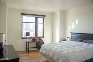 Photo #5: 6844058 Listing