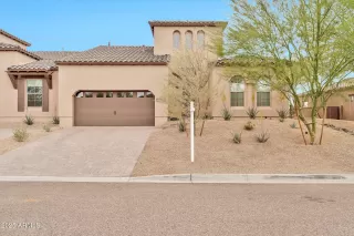 Photo #3: 6844114 Listing