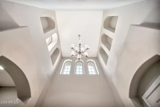 Photo #6: 6844114 Listing