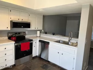 Photo #3: 6844123 Listing 