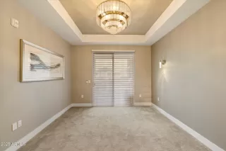 Photo #5: 6844256 Listing