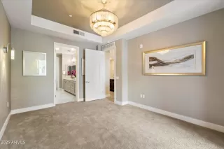 Photo #6: 6844256 Listing