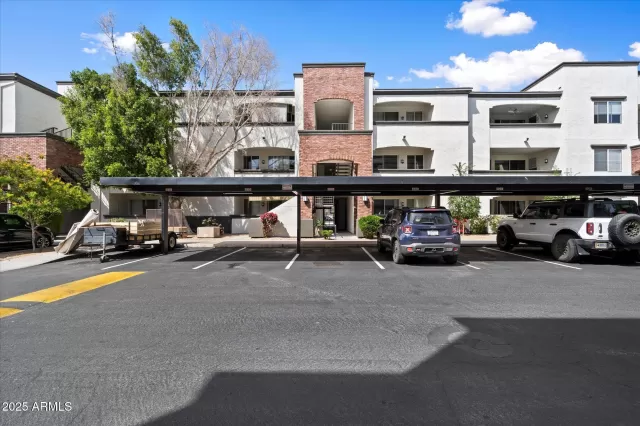 MLS: 6844479 Condo For Sale