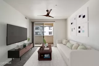 Photo #5: 6844479 Listing