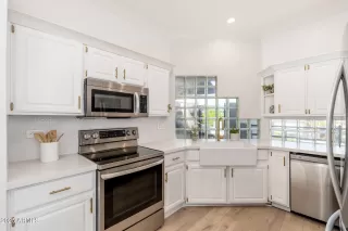 Photo #5: 6844696 Listing 