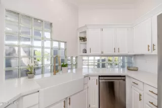 Photo #6: 6844696 Listing 