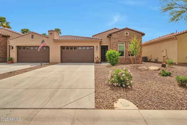 MLS: 6844820 Condo For Sale