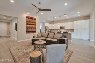 Photo #6: 6844820 Listing 