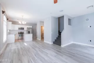 Photo #1: 6844843 Listing 