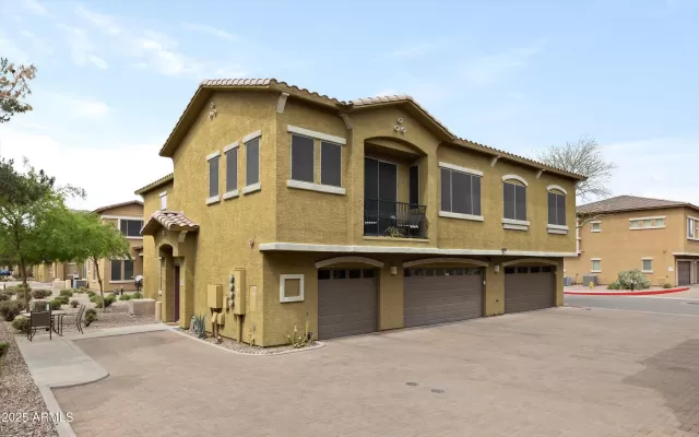 MLS: 6845003 Condo For Sale