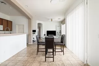 Photo #6: 6845003 Listing