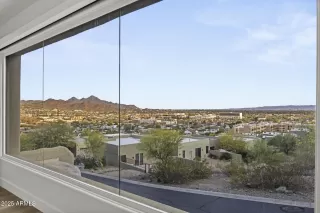 Photo #5: 6845104 Listing