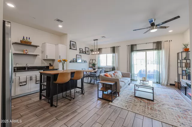 MLS: 6845185 Condo For Sale