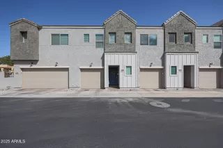 Photo #2: 6845185 Listing 