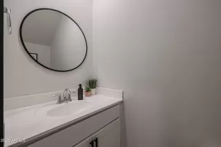 Photo #5: 6845185 Listing 