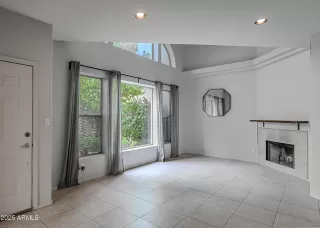 Photo #3: 6845211 Listing