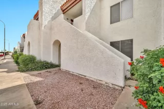 More Details about MLS # 6845260 : 4730 W NORTHERN AVENUE#2102