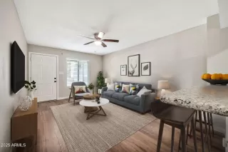 Photo #4: 6845260 Listing