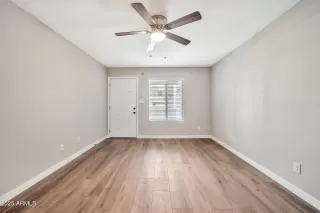 Photo #6: 6845260 Listing