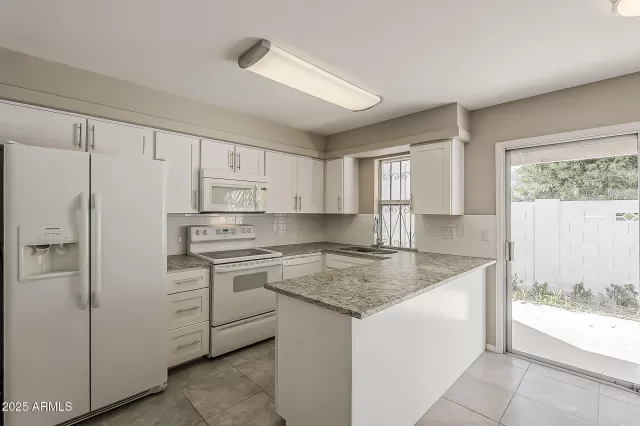 MLS: 6845268 Condo For Sale