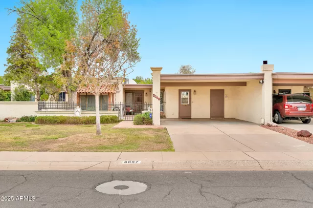 MLS: 6845318 Condo For Sale