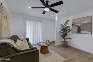 Photo #6: 6845580 Listing