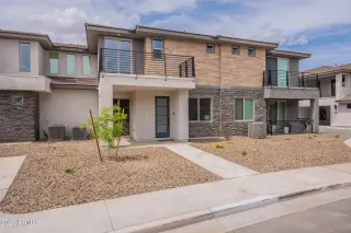 Photo #1: 6845749 Listing 