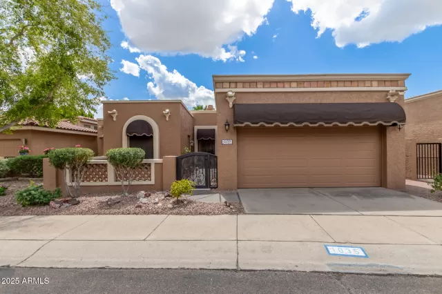 MLS: 6845766 Condo For Sale