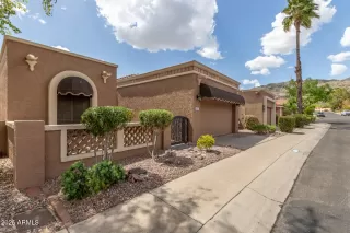 Photo #1: 6845766 Listing