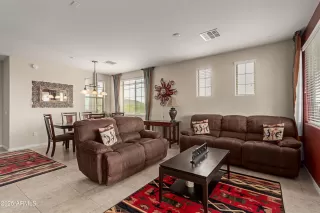 Photo #2: 6845833 Listing