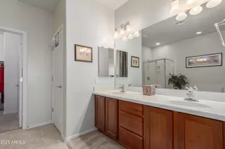 Photo #6: 6845833 Listing